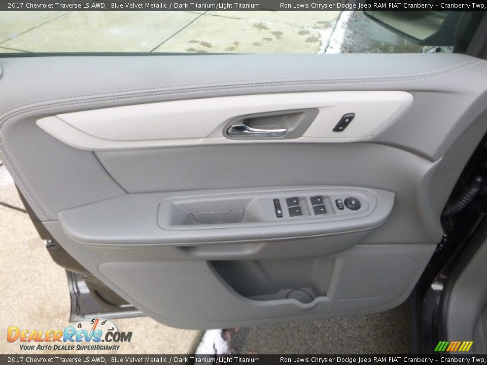 2017 Chevrolet Traverse LS AWD Blue Velvet Metallic / Dark Titanium/Light Titanium Photo #14