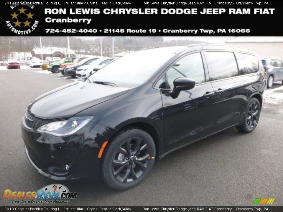 2019 Chrysler Pacifica Touring L Brilliant Black Crystal Pearl / Black/Alloy Photo #1