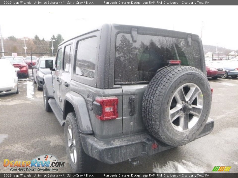 2019 Jeep Wrangler Unlimited Sahara 4x4 Sting-Gray / Black Photo #3