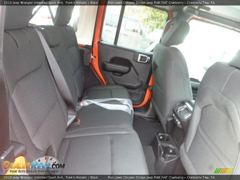 2019 Jeep Wrangler Unlimited Sport 4x4 Punk'n Metallic / Black Photo #10