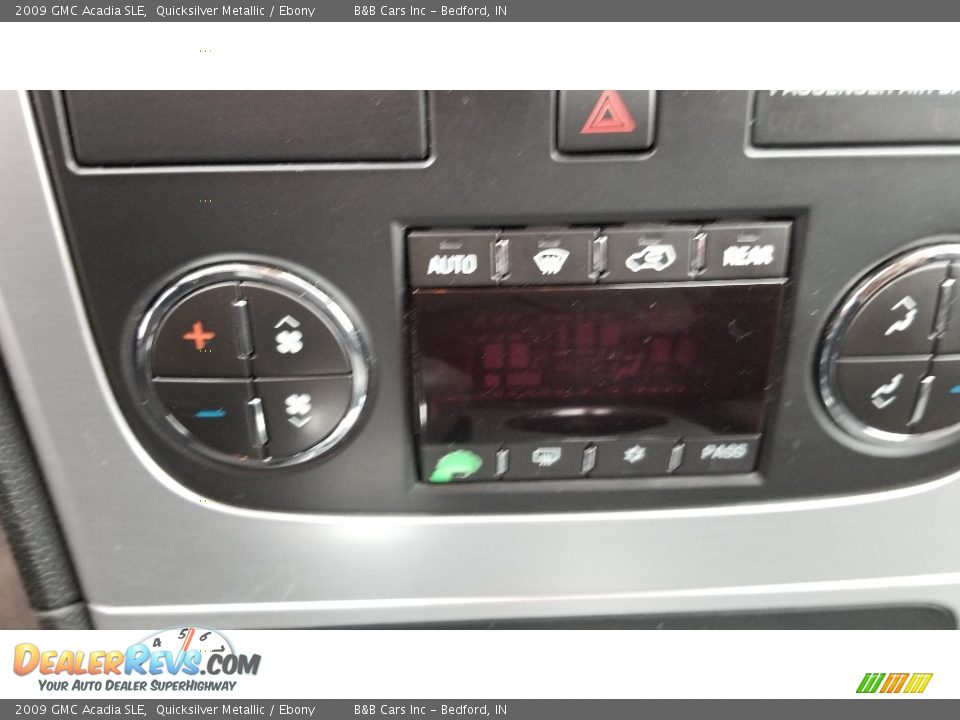 2009 GMC Acadia SLE Quicksilver Metallic / Ebony Photo #14