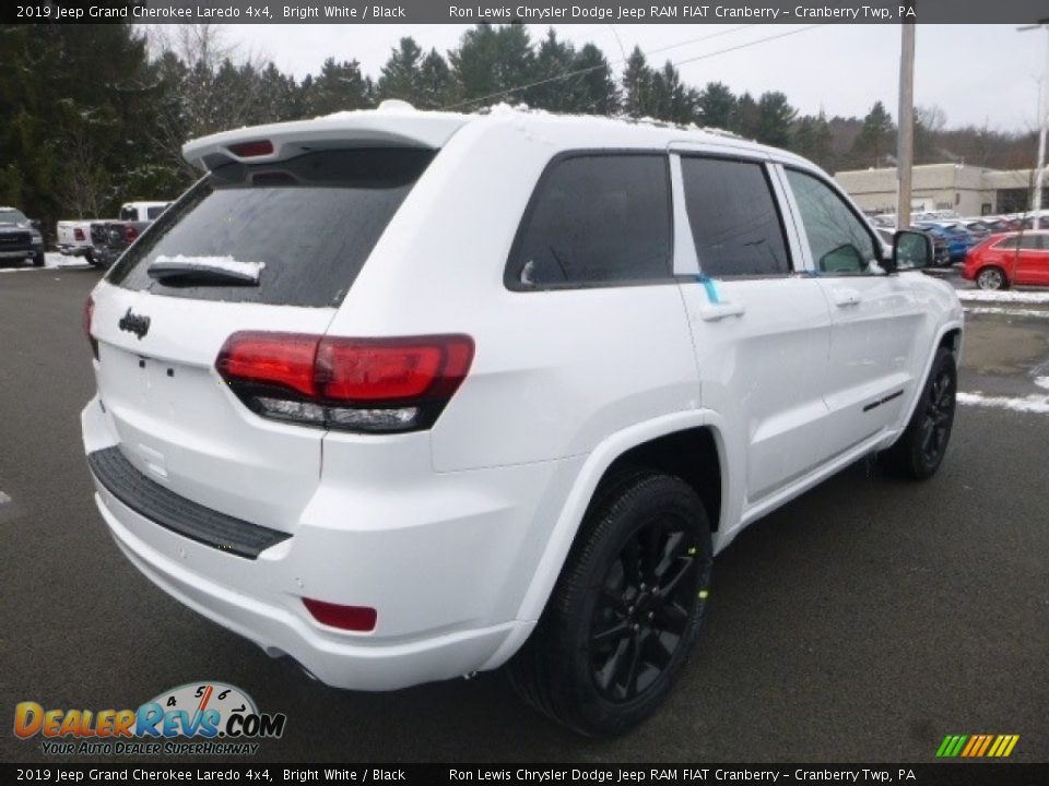 2019 Jeep Grand Cherokee Laredo 4x4 Bright White / Black Photo #5