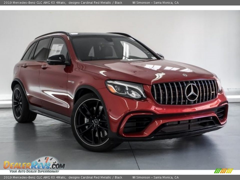 Front 3/4 View of 2019 Mercedes-Benz GLC AMG 63 4Matic Photo #12