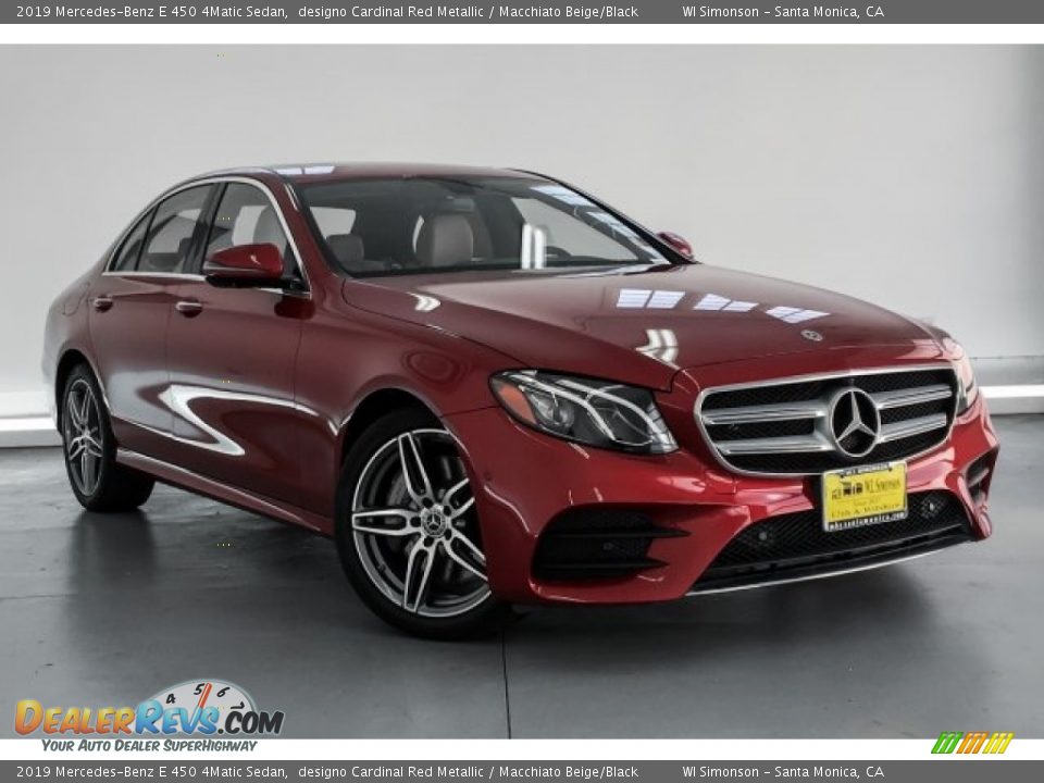 Front 3/4 View of 2019 Mercedes-Benz E 450 4Matic Sedan Photo #12