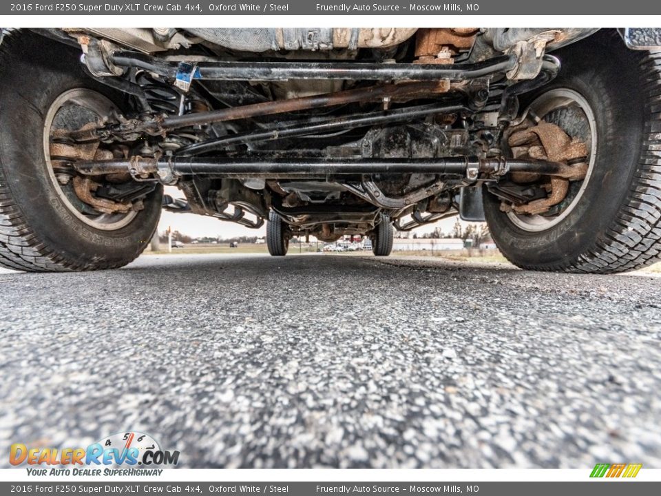 2016 Ford F250 Super Duty XLT Crew Cab 4x4 Oxford White / Steel Photo #10