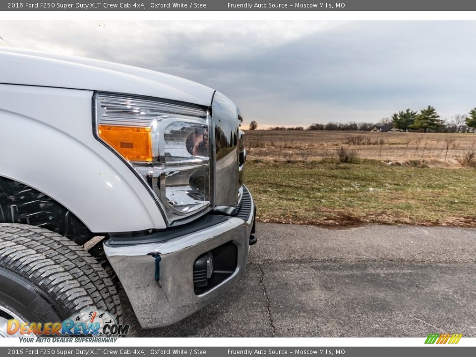 2016 Ford F250 Super Duty XLT Crew Cab 4x4 Oxford White / Steel Photo #11