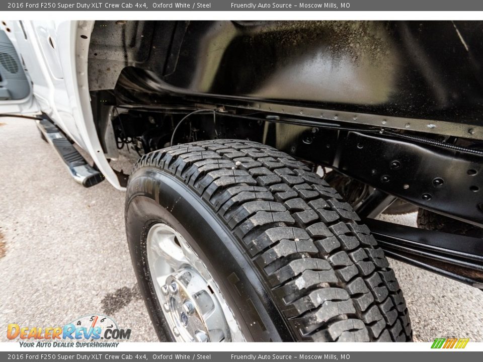 2016 Ford F250 Super Duty XLT Crew Cab 4x4 Oxford White / Steel Photo #15
