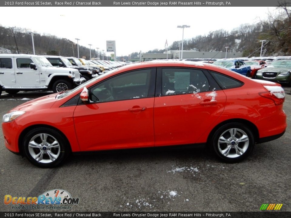 2013 Ford Focus SE Sedan Race Red / Charcoal Black Photo #2