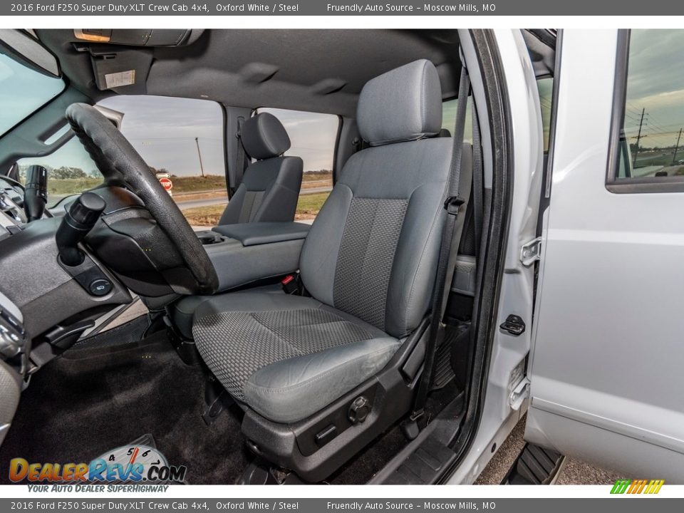 2016 Ford F250 Super Duty XLT Crew Cab 4x4 Oxford White / Steel Photo #21