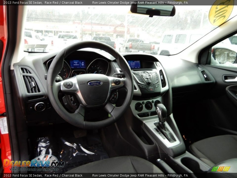 2013 Ford Focus SE Sedan Race Red / Charcoal Black Photo #14