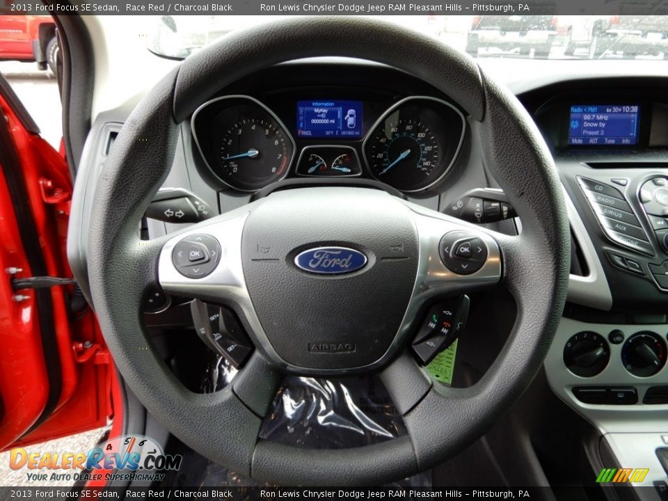 2013 Ford Focus SE Sedan Race Red / Charcoal Black Photo #17