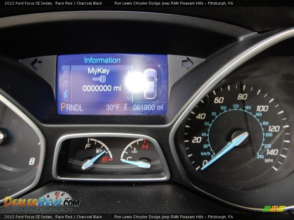 2013 Ford Focus SE Sedan Race Red / Charcoal Black Photo #20