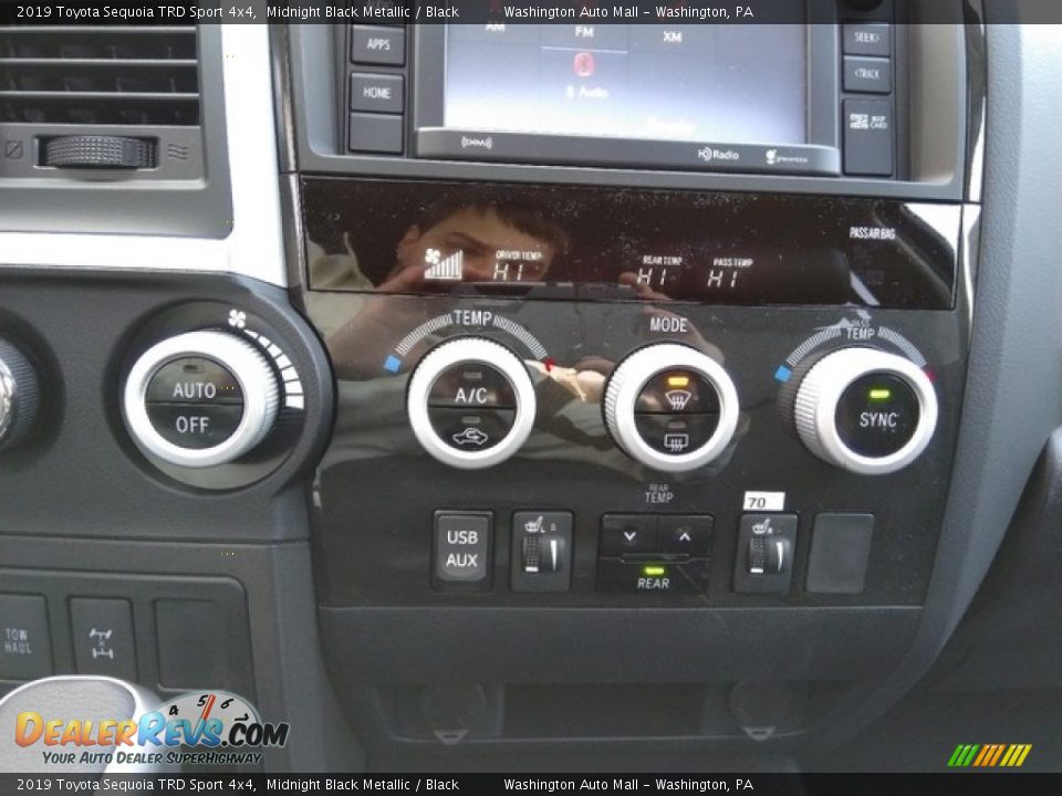 2019 Toyota Sequoia TRD Sport 4x4 Midnight Black Metallic / Black Photo #18