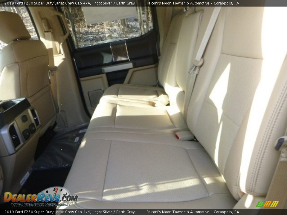 2019 Ford F250 Super Duty Lariat Crew Cab 4x4 Ingot Silver / Earth Gray Photo #9