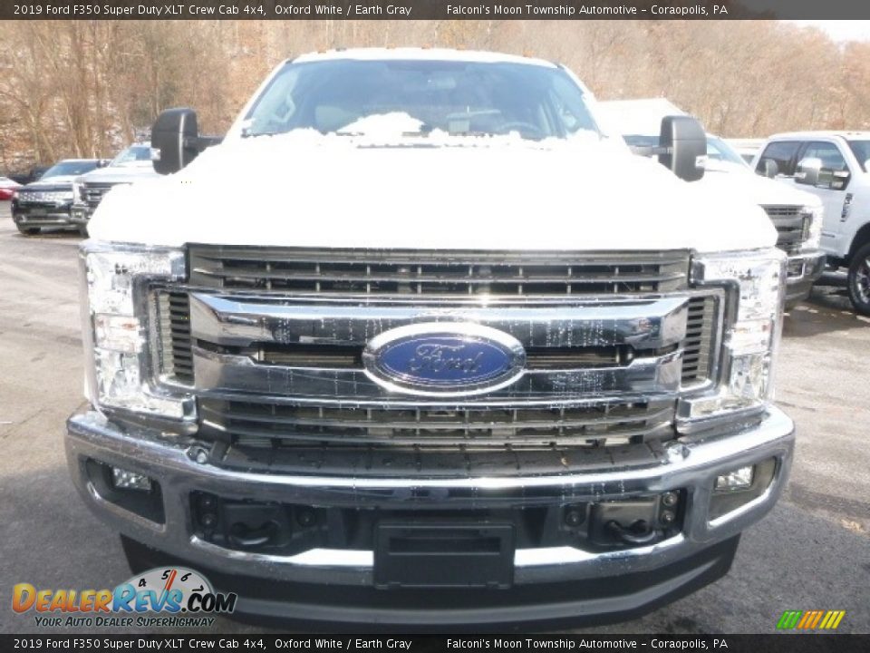 2019 Ford F350 Super Duty XLT Crew Cab 4x4 Oxford White / Earth Gray Photo #4