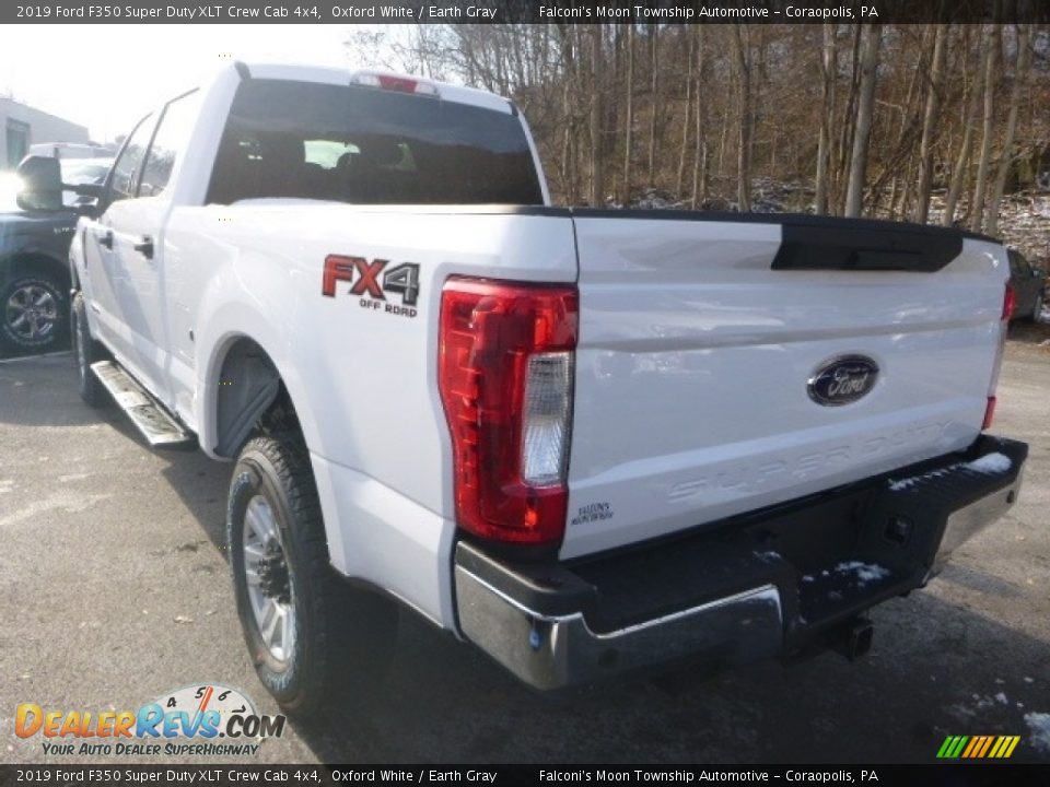 2019 Ford F350 Super Duty XLT Crew Cab 4x4 Oxford White / Earth Gray Photo #6