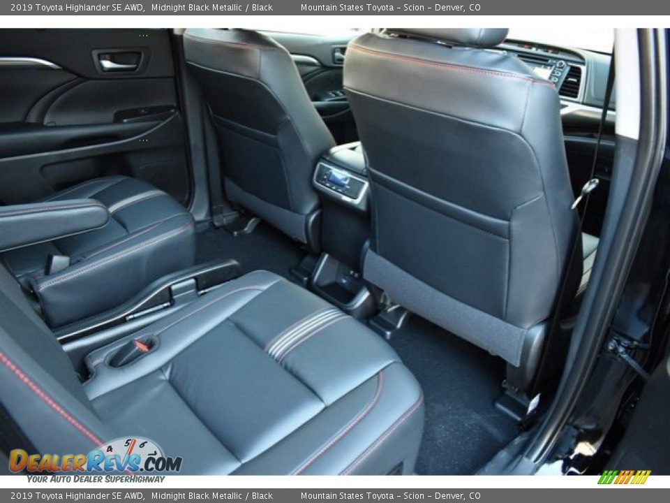 2019 Toyota Highlander SE AWD Midnight Black Metallic / Black Photo #18