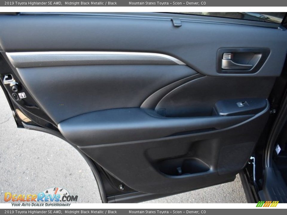 2019 Toyota Highlander SE AWD Midnight Black Metallic / Black Photo #24