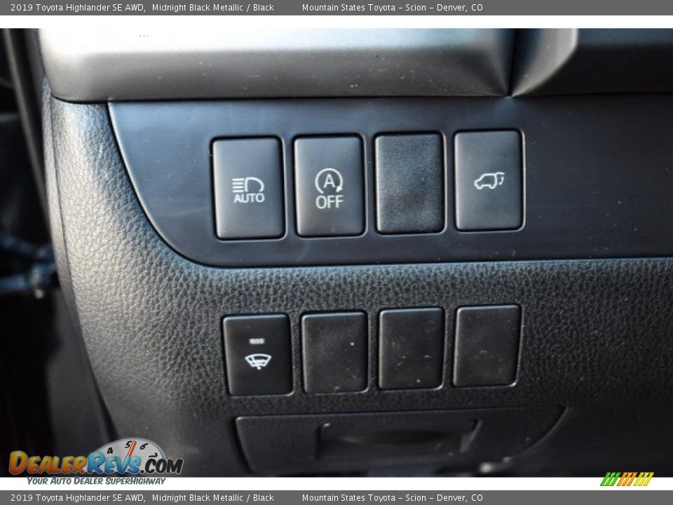 2019 Toyota Highlander SE AWD Midnight Black Metallic / Black Photo #28