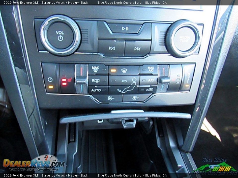 2019 Ford Explorer XLT Burgundy Velvet / Medium Black Photo #23