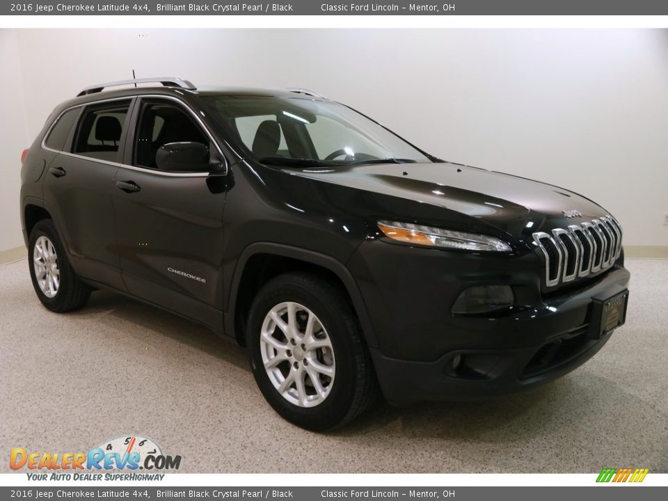 2016 Jeep Cherokee Latitude 4x4 Brilliant Black Crystal Pearl / Black Photo #1