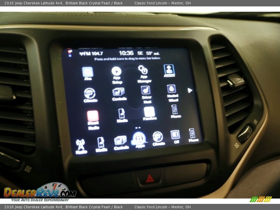 2016 Jeep Cherokee Latitude 4x4 Brilliant Black Crystal Pearl / Black Photo #9