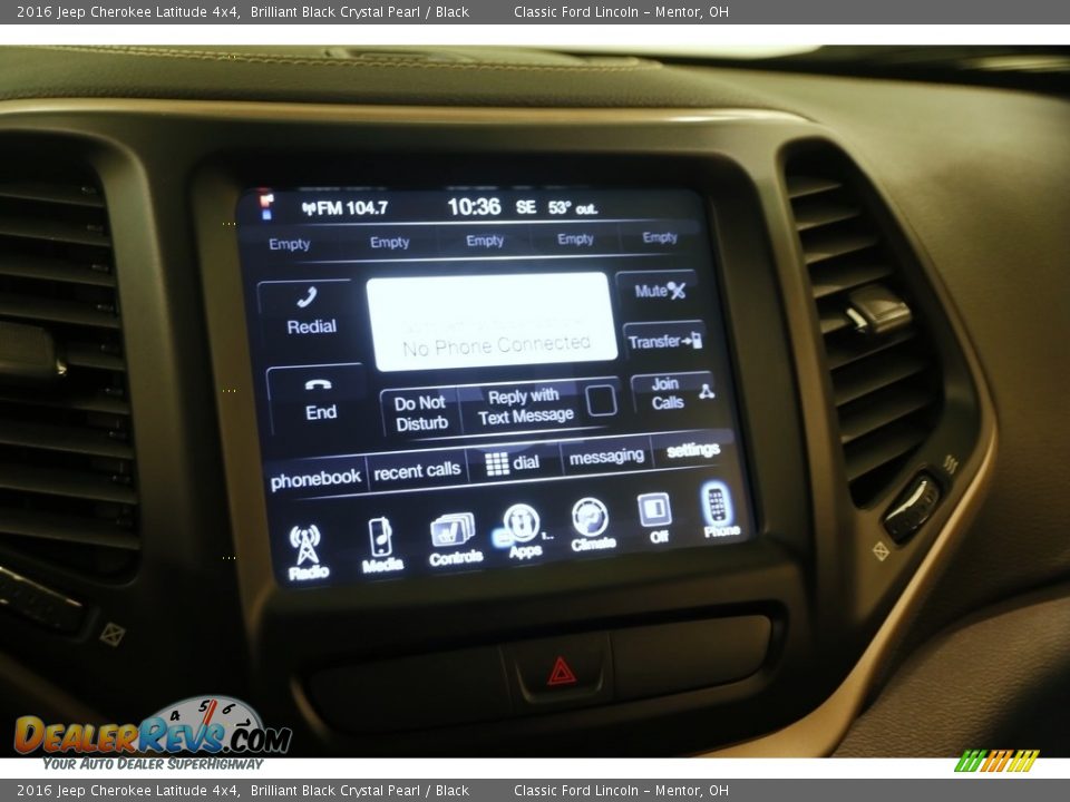 2016 Jeep Cherokee Latitude 4x4 Brilliant Black Crystal Pearl / Black Photo #11