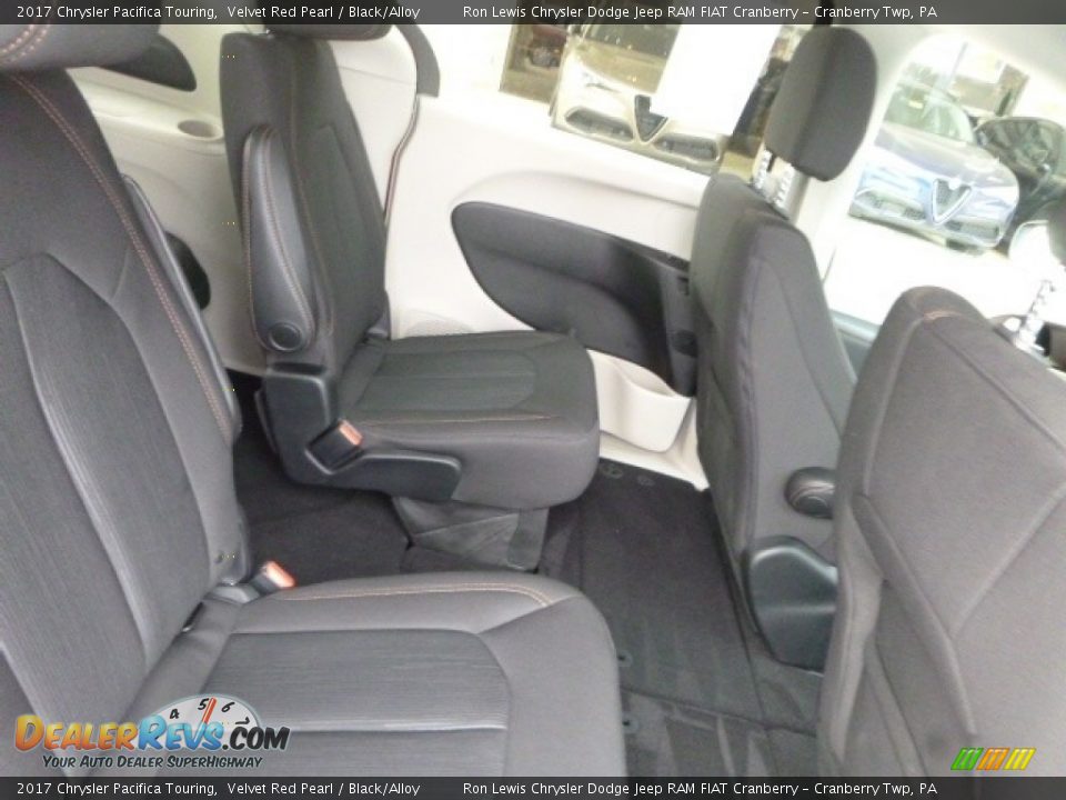 2017 Chrysler Pacifica Touring Velvet Red Pearl / Black/Alloy Photo #12
