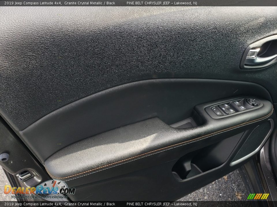 2019 Jeep Compass Latitude 4x4 Granite Crystal Metallic / Black Photo #8