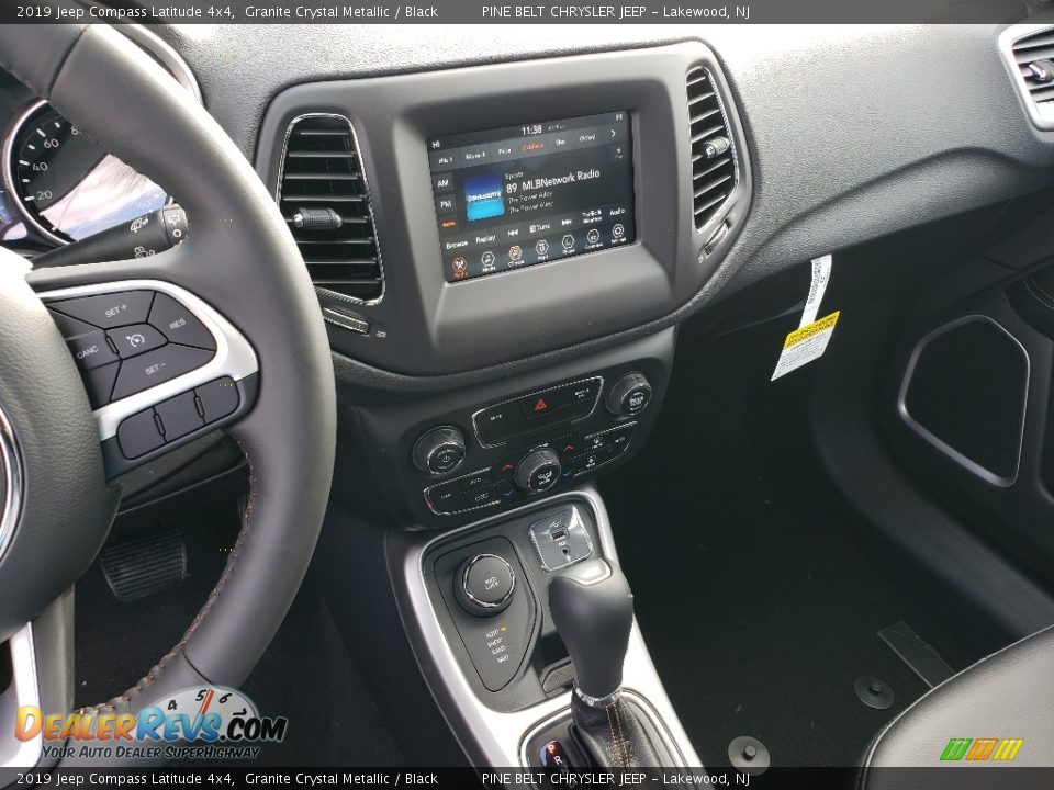 2019 Jeep Compass Latitude 4x4 Granite Crystal Metallic / Black Photo #10