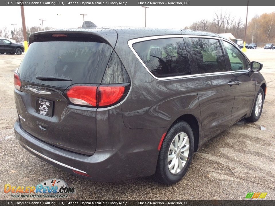 2019 Chrysler Pacifica Touring Plus Granite Crystal Metallic / Black/Alloy Photo #6