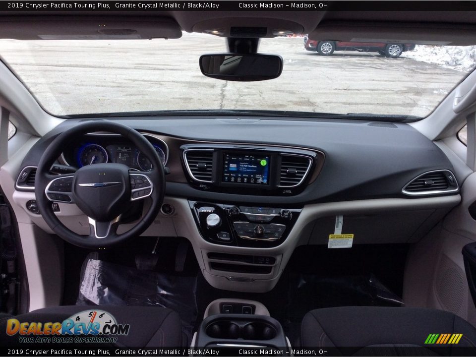 2019 Chrysler Pacifica Touring Plus Granite Crystal Metallic / Black/Alloy Photo #11