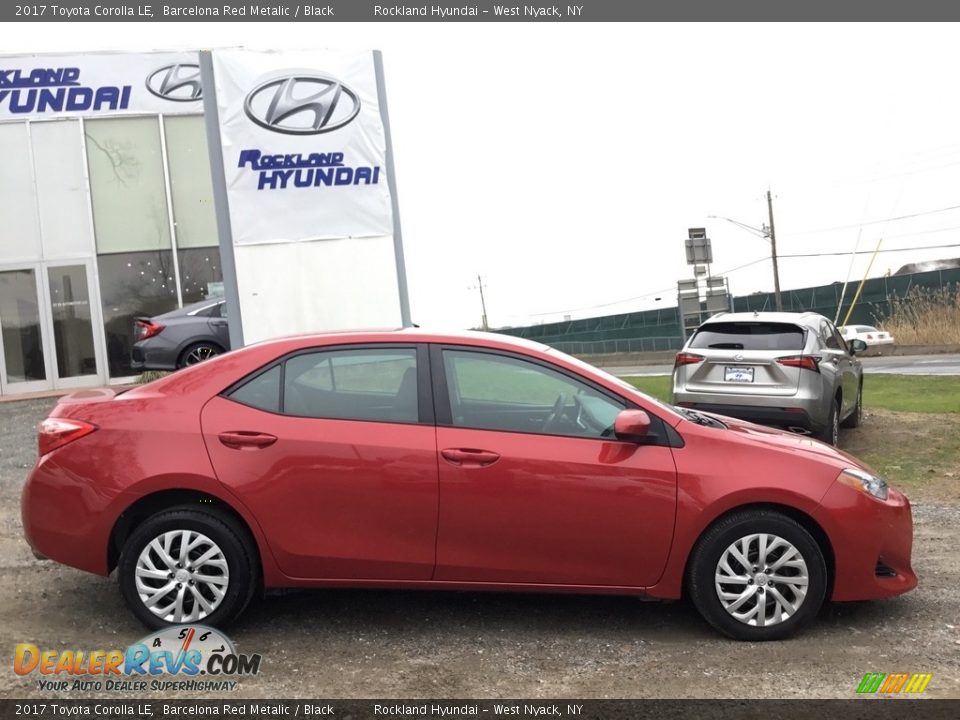 2017 Toyota Corolla LE Barcelona Red Metalic / Black Photo #3