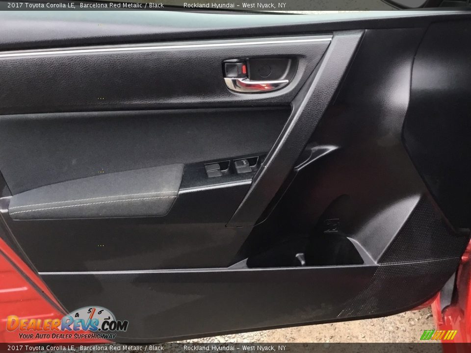2017 Toyota Corolla LE Barcelona Red Metalic / Black Photo #8