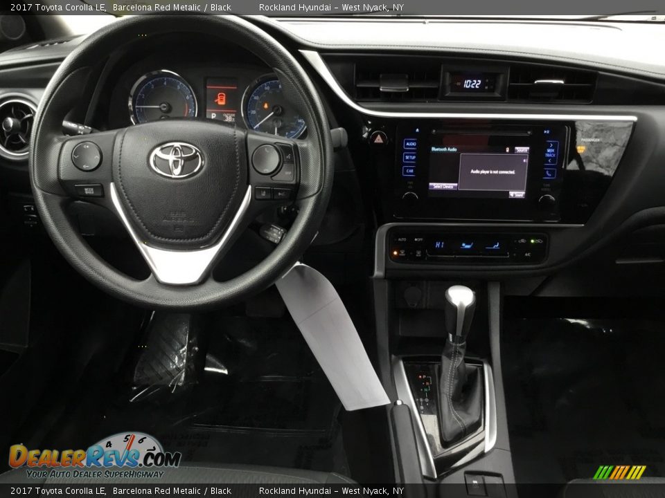 2017 Toyota Corolla LE Barcelona Red Metalic / Black Photo #13
