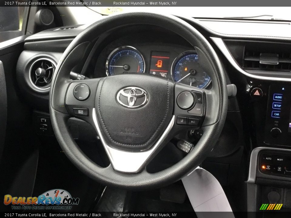 2017 Toyota Corolla LE Barcelona Red Metalic / Black Photo #16