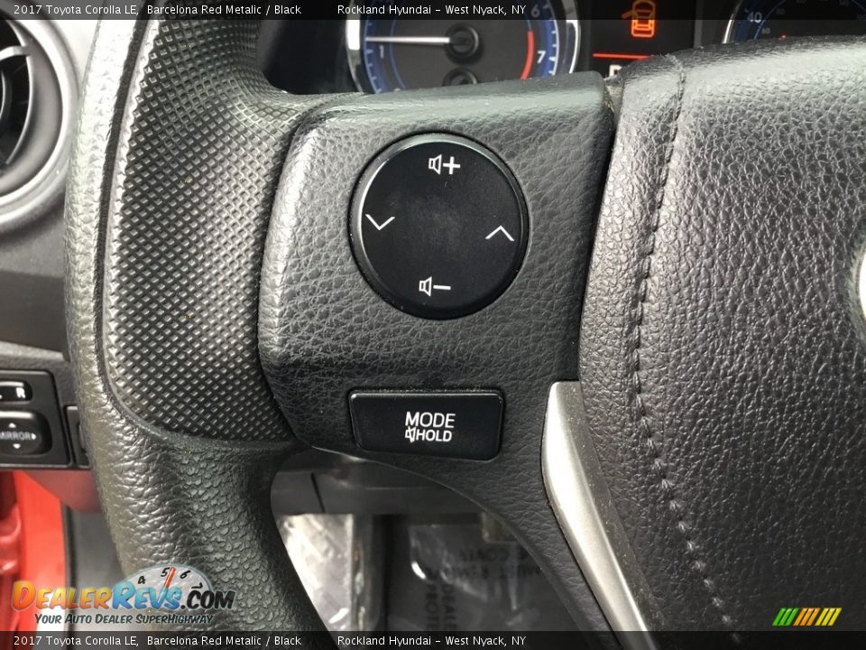 2017 Toyota Corolla LE Barcelona Red Metalic / Black Photo #17