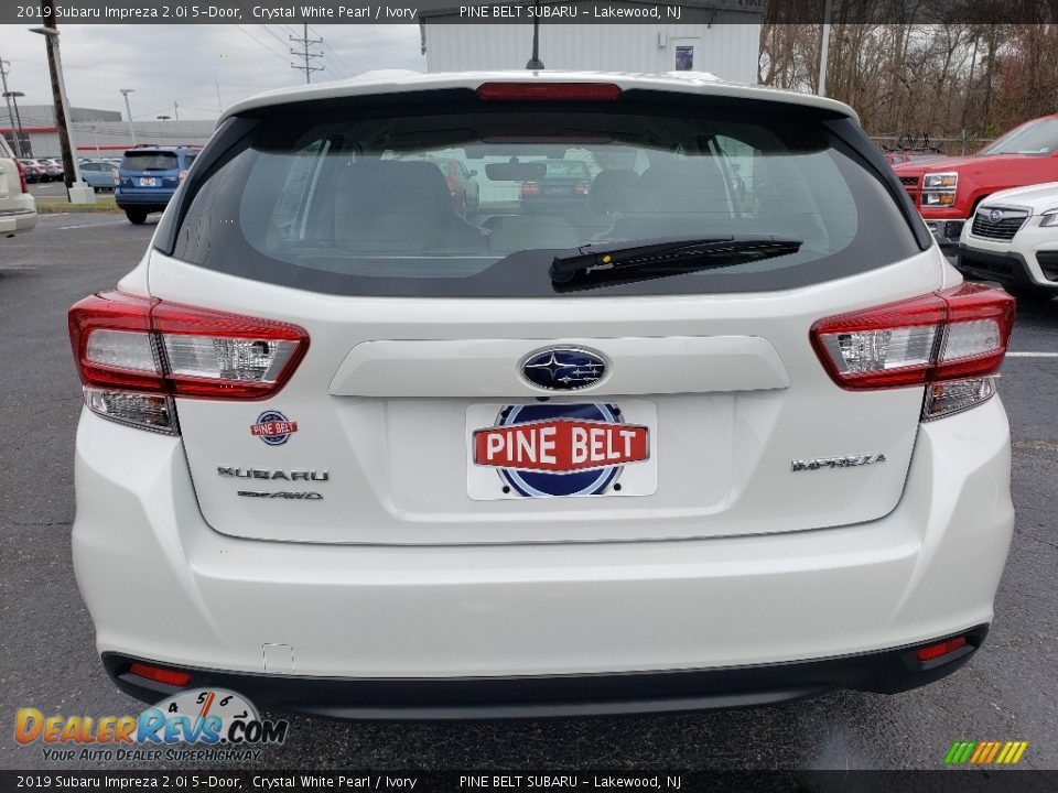 2019 Subaru Impreza 2.0i 5-Door Crystal White Pearl / Ivory Photo #5