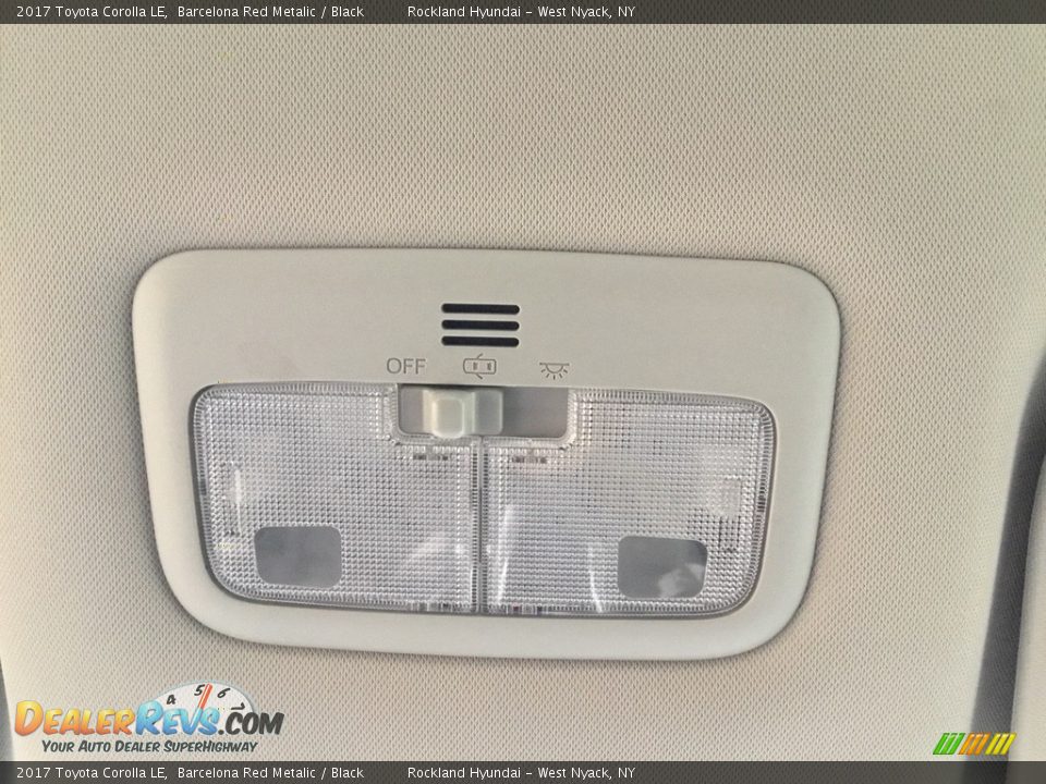 2017 Toyota Corolla LE Barcelona Red Metalic / Black Photo #20