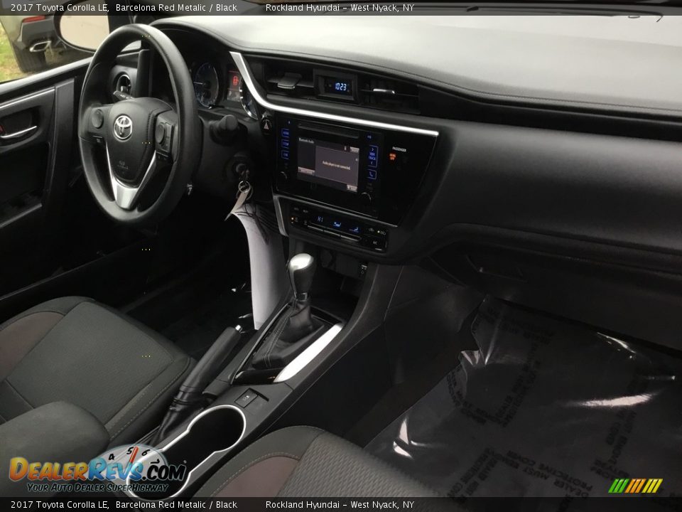 2017 Toyota Corolla LE Barcelona Red Metalic / Black Photo #26