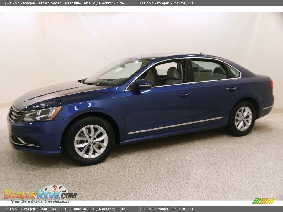 2016 Volkswagen Passat S Sedan Reef Blue Metallic / Moonrock Gray Photo #3
