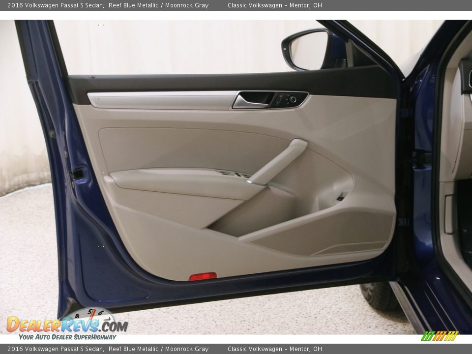 2016 Volkswagen Passat S Sedan Reef Blue Metallic / Moonrock Gray Photo #4