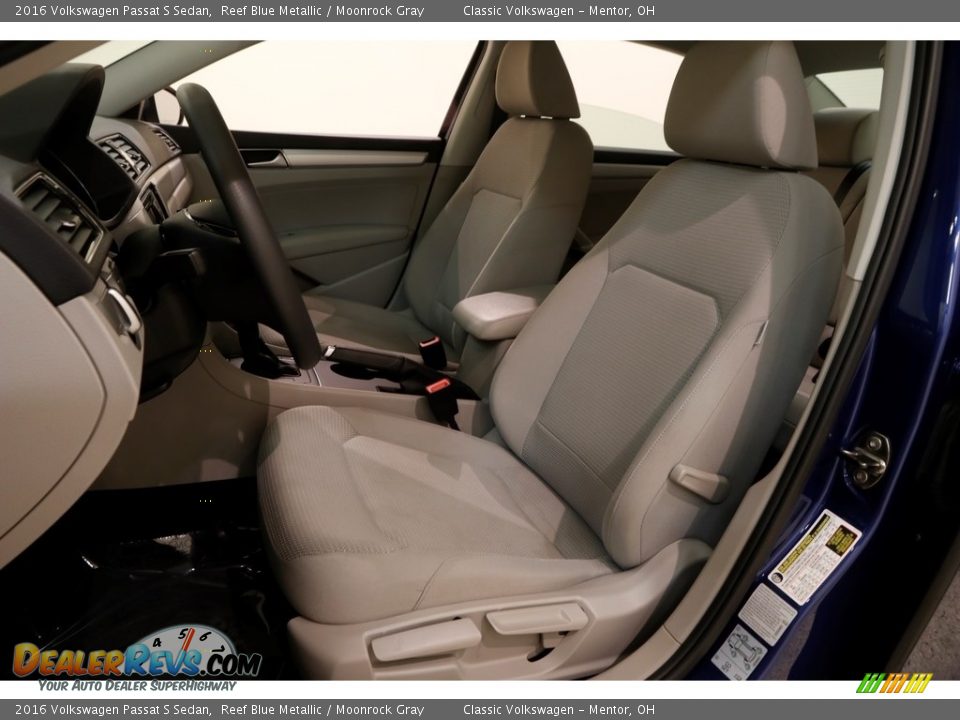 2016 Volkswagen Passat S Sedan Reef Blue Metallic / Moonrock Gray Photo #5