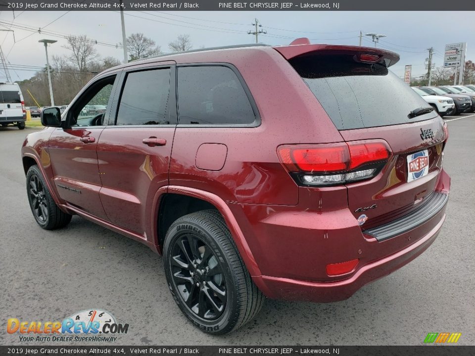 2019 Jeep Grand Cherokee Altitude 4x4 Velvet Red Pearl / Black Photo #4