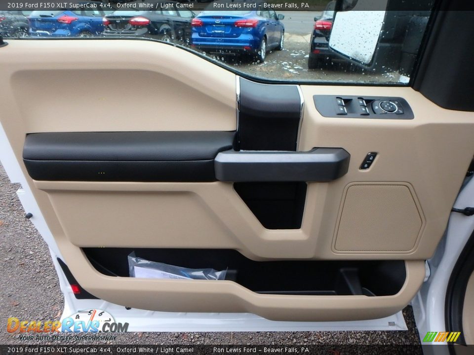 Door Panel of 2019 Ford F150 XLT SuperCab 4x4 Photo #15