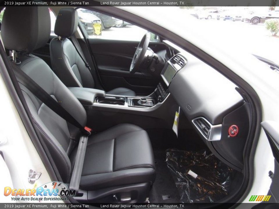 Front Seat of 2019 Jaguar XE Premium Photo #5