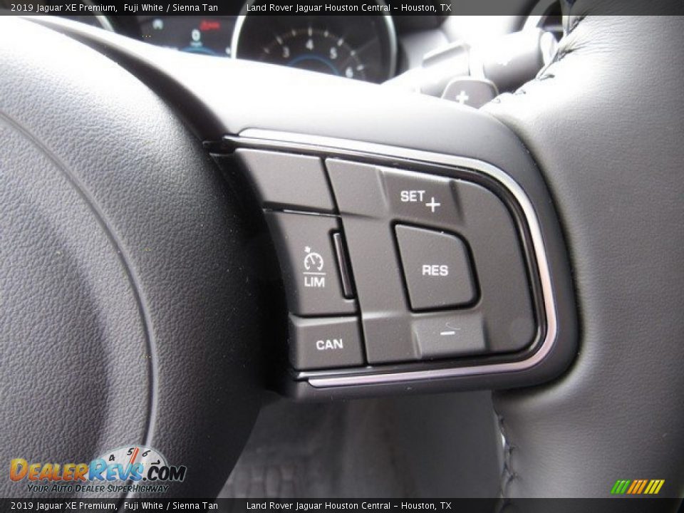 2019 Jaguar XE Premium Steering Wheel Photo #27
