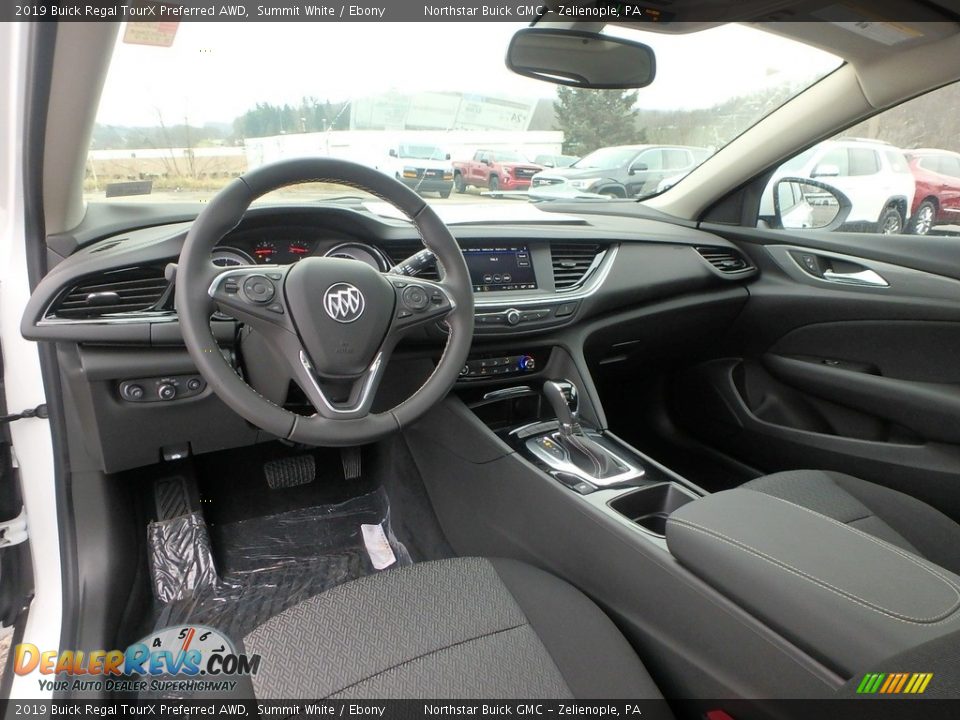 Ebony Interior - 2019 Buick Regal TourX Preferred AWD Photo #13