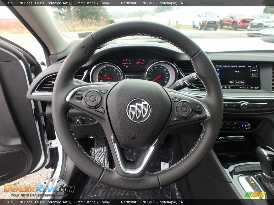 2019 Buick Regal TourX Preferred AWD Steering Wheel Photo #18