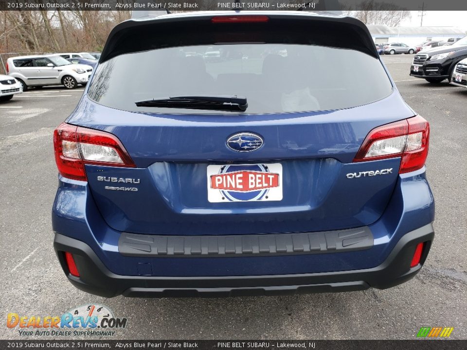 2019 Subaru Outback 2.5i Premium Abyss Blue Pearl / Slate Black Photo #5